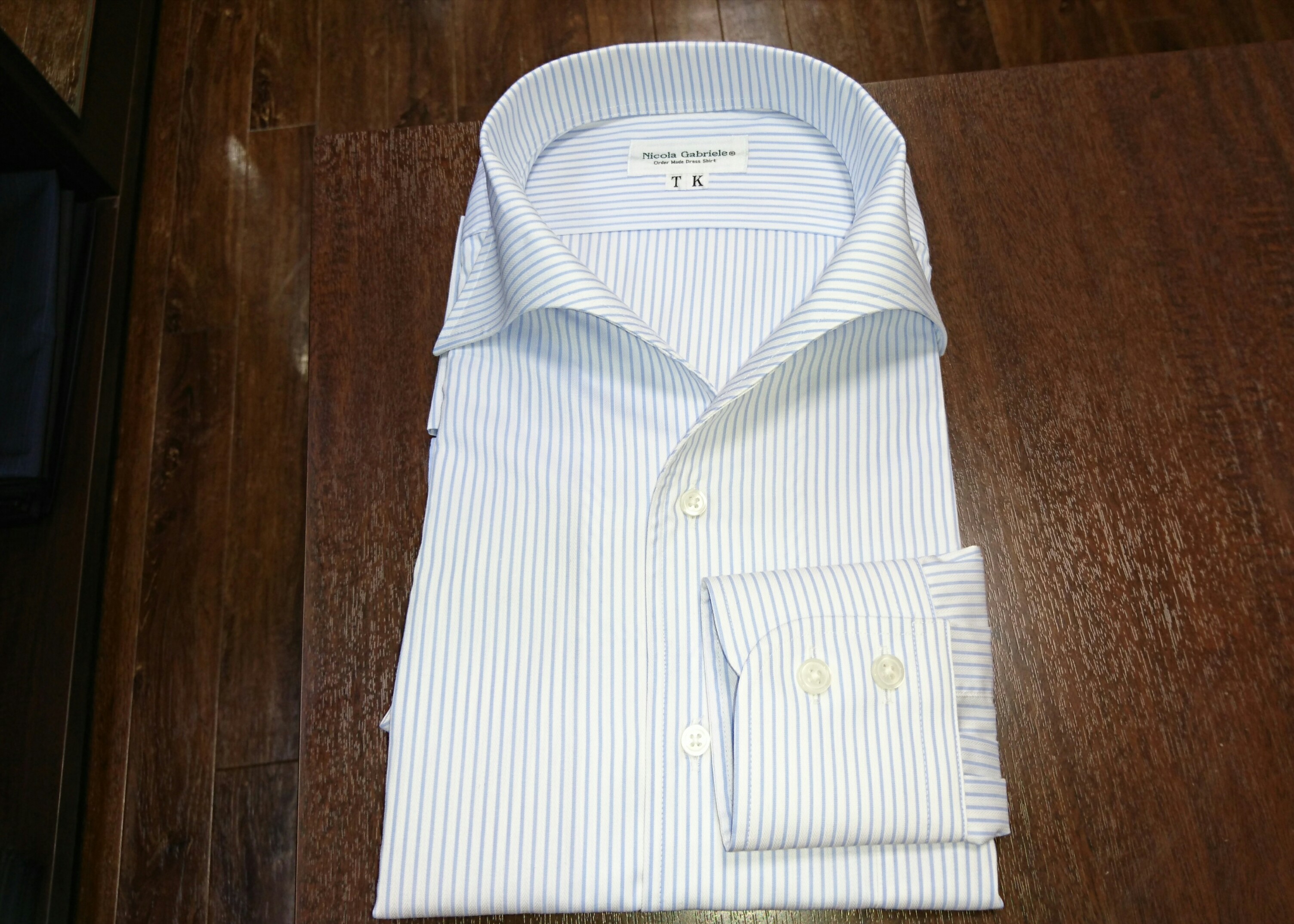 イタリアンカラーについて ブログ オーダースーツのビッグヴィジョン