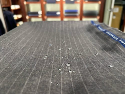 雨の日スーツ