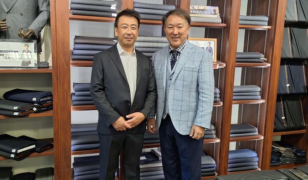 秋冬物のスーツを7Daysで