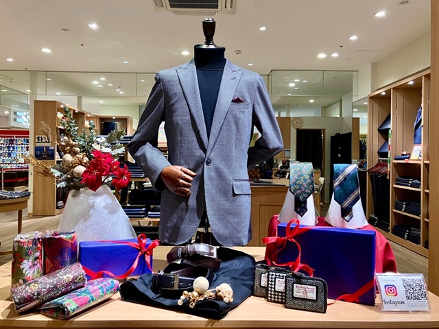 クリスマスフェア開催中、12月も宜しくお願いします。