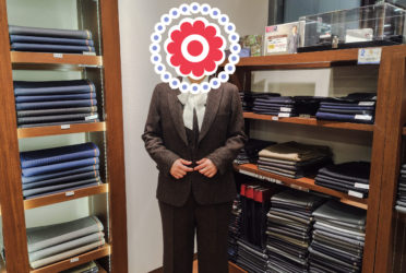 ☆レディーススーツのご紹介☆