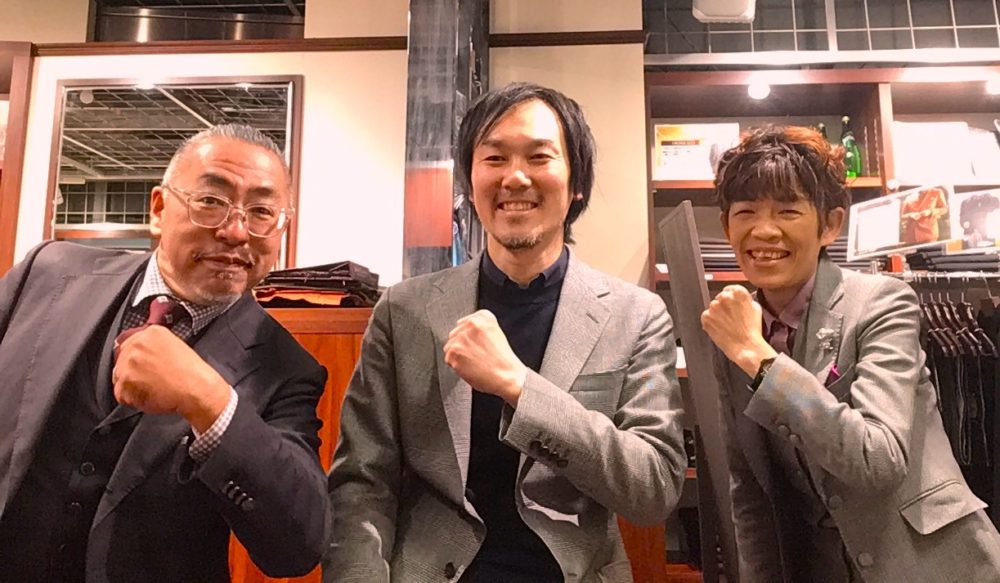 初売りスタートしております🐎