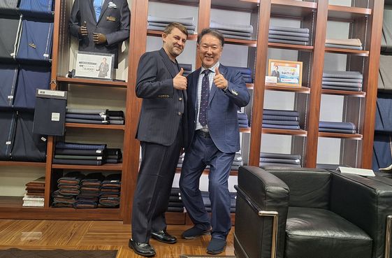 夏物の生地でオーダースーツを